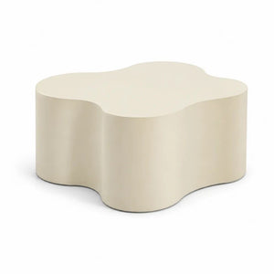 Couchtisch 100 x 70 x 35 cm mit organischer Form aus Holzwerkstoff Creme